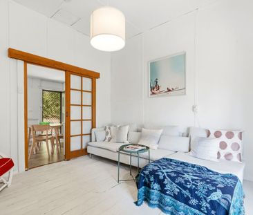 Furnished Coastal Living in Avoca Beach - Photo 1