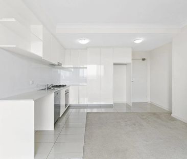 402/10 Hope Street, Rosehill, NSW 2142 - Photo 1
