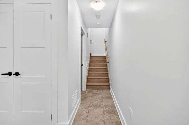 For Lease - 29 Wagon Lane, Barrie, Ontario - Photo 1