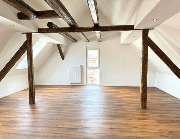 Da macht der Umzug Spaß: Kernsanierte 3,5-Zimmerwohnung in einem 2FH – alter Ortskern Hochheim! - Photo 1