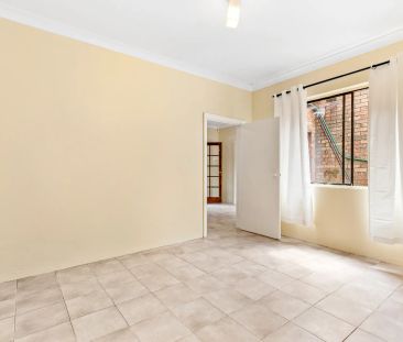 One bedroom Home with extra Multipurpose Room - Photo 5