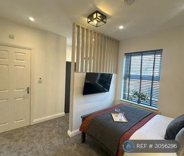 Double en-suite £695pm in shared house : £695 per month - Photo 2