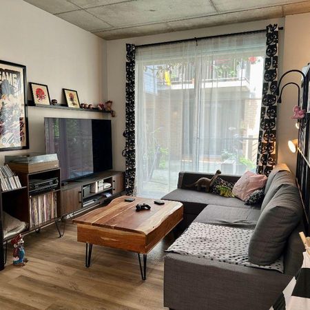 4 et demi avec terasse dans une cours intérieur - Photo 3