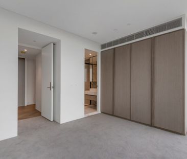 Luxurious and sophisticated 2 bedrooms apartment - Photo 3