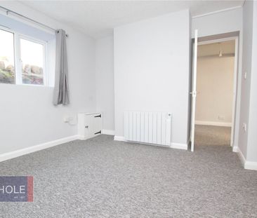 Severn Road, - Photo 4