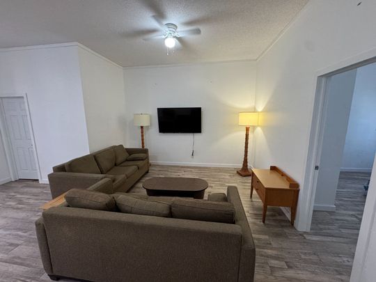 For Lease - 4337 BURNSIDE Line Unit# 4B, Orillia, Ontario - Photo 1