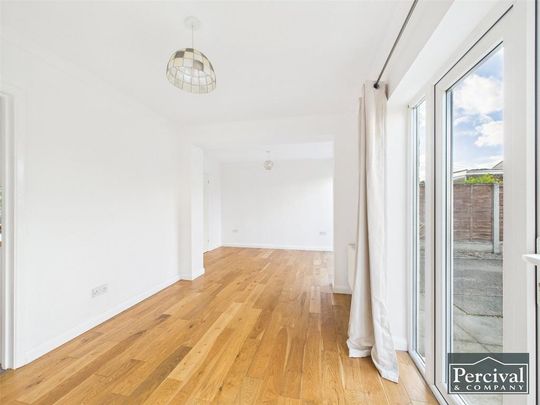 3 bedroom semi-detached house to rent - Photo 1