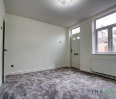 2 BEDROOM House - Terraced - Photo 5