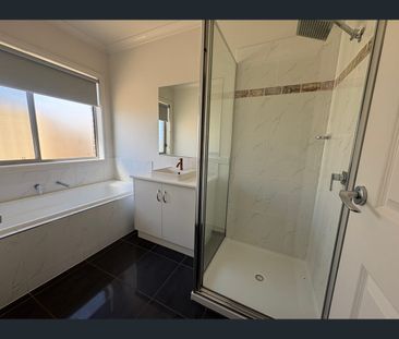 4 Soho Ct, Mildura, Vic 3500 - Photo 4