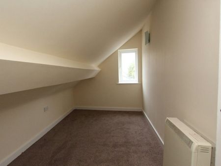 Flat to rent on - Photo 5