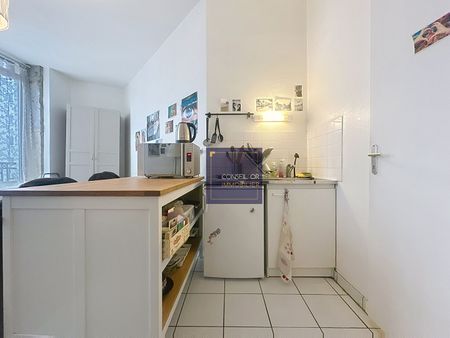 Studio - Lyon 7e, - Photo 2