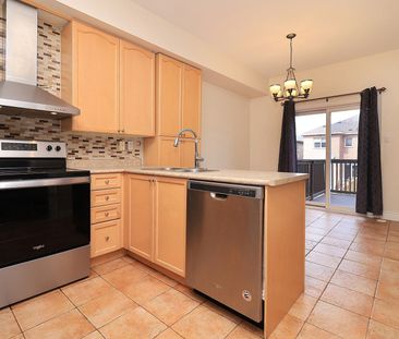 For Lease - 6552 Opera Glass Crescent, Mississauga, Ontario - Photo 4