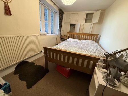 Bath Road, Bradford-on-avon, BA15 - Photo 4