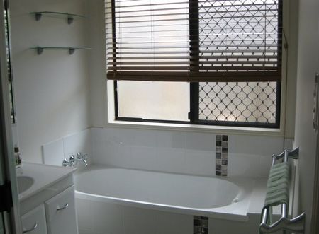 19 Klewarra Boulevard, Douglas QLD 4814 - House For Rent | Domain - Photo 4