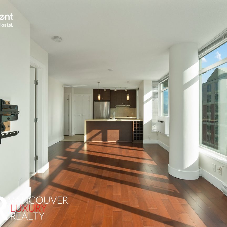 Condo in Downtown Vancouver, BC - Photo 1