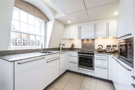 Well presented Mayfair two bedroom apartment close to Old Bond Street - Photo 5