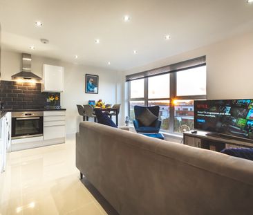 2 Bed Flat, Atlantic Mansions, SO14 - Photo 1