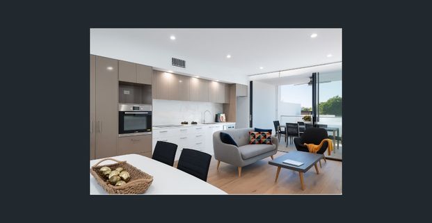 Modern Inner-city living apartment!! - Photo 1