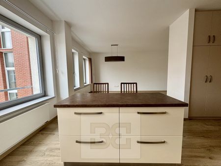 Pronájem bytu 1+kk 44 m² - Fotografie 2