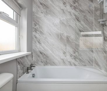 3 bedroom semi-detached house to rent - Photo 6