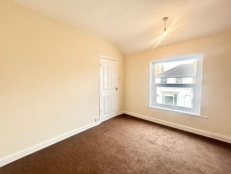 4 bedroom terraced house to rent - Photo 5