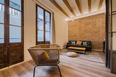 Carrer del Peu de la Creu, Barcelona, Catalonia 08001 - Photo 3