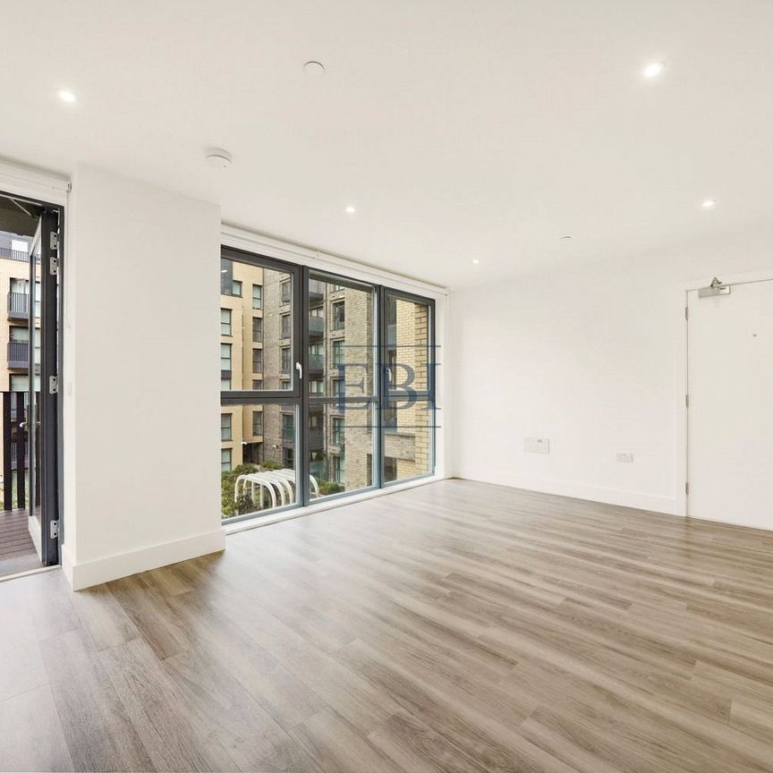 Sky View Tower, 12 High Street, E15 2GT - Photo 1