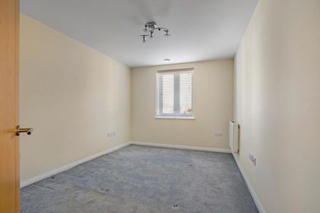 1 bedroom retirement property to rent - Photo 5