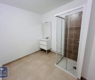 Location Appartement 3 pièces 59m² PORT DE BOUC 13110 - Photo 3