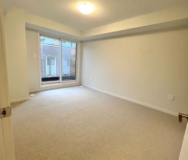 For Lease - 39 Honeycrisp Crescent Unit# 78, Vaughan, Ontario - Photo 4