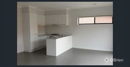 Modern Two-Bedroom Unit in a Prime Location - Photo 3