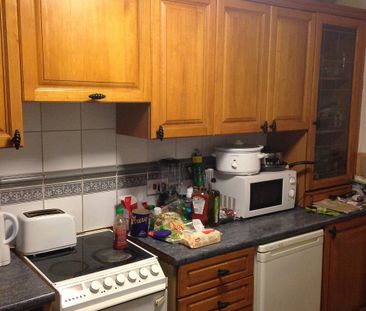 Three Bedroom House to Rent in Bath Wellington Buildings, BA1 - Photo 6