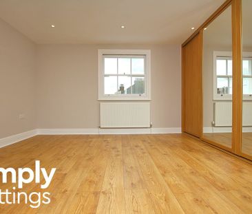 2 Bed property for rent - Photo 2