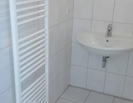 schöne 60m2 3-Zimmer Wohnung im DG mit EBK, Loggia und Stellplatz - Foto 1