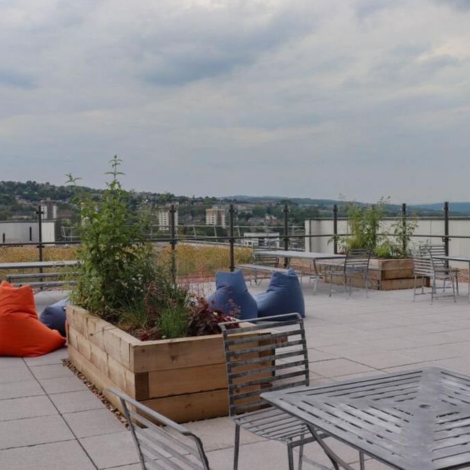 2 bedroom apartment to rent - Photo 1