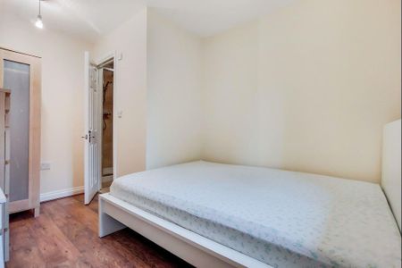 5 bedroom terraced house to rent - Photo 3