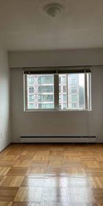 One Bedroom Suite in West End - Photo 4