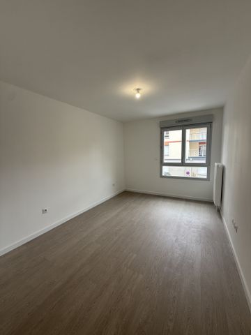 Appartement - 64.02m² - 3 pièces - Photo 5
