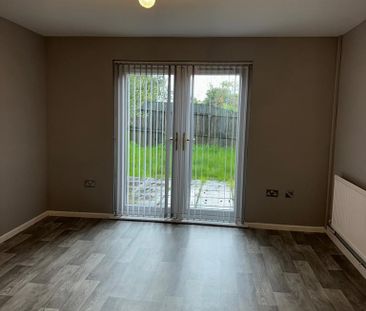 2 bedroom semi-detached house to rent - Photo 2