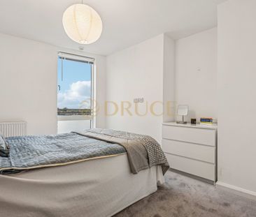 7 Banister Road, W10 - Photo 3