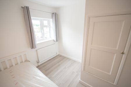 5 Bed End Terrace, Whittington Road, BS16 - Photo 5