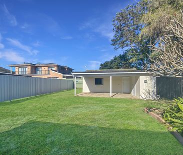 55a Tomaree Road, Shoal Bay NSW 2315 - House For Rent | Domain - Photo 6