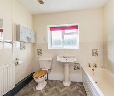 2 bedroom detached bungalow to rent - Photo 6