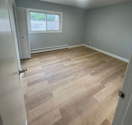 For Lease - 569 Dufferin Avenue Unit# 5, London East, Ontario - Photo 4