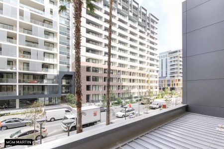 MGM MARTIN - MODERN 2-BEDROOM APARTMENT - Photo 2