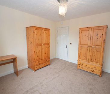 4 bedroom apartment to rent - Photo 4