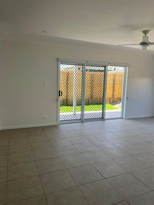 Modern & Stylish Newly Built Home in Bellbird Plac - Photo 1