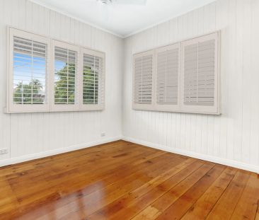 Timeless Character Meets Modern Living - Photo 5