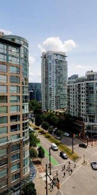 Luxury in the Heart of Yaletown - Photo 1