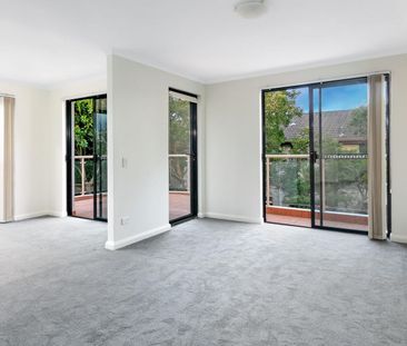 Coastal Comfort & Style – Only Steps to Dee Why Beach - Photo 1